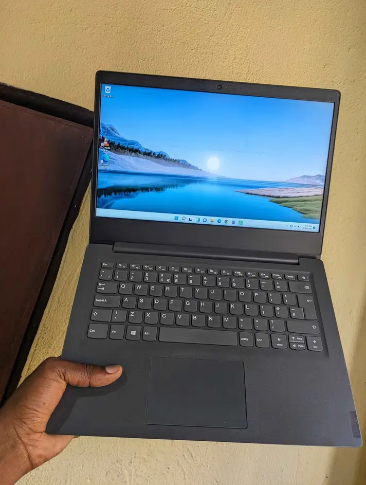 Lenovo Laptop