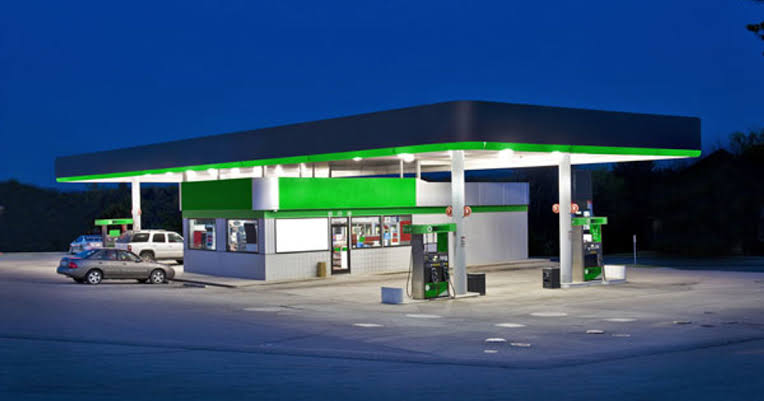 Fuel & oil station